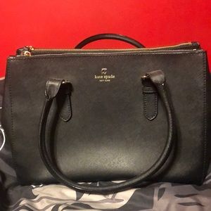 Black Kate spade handpag